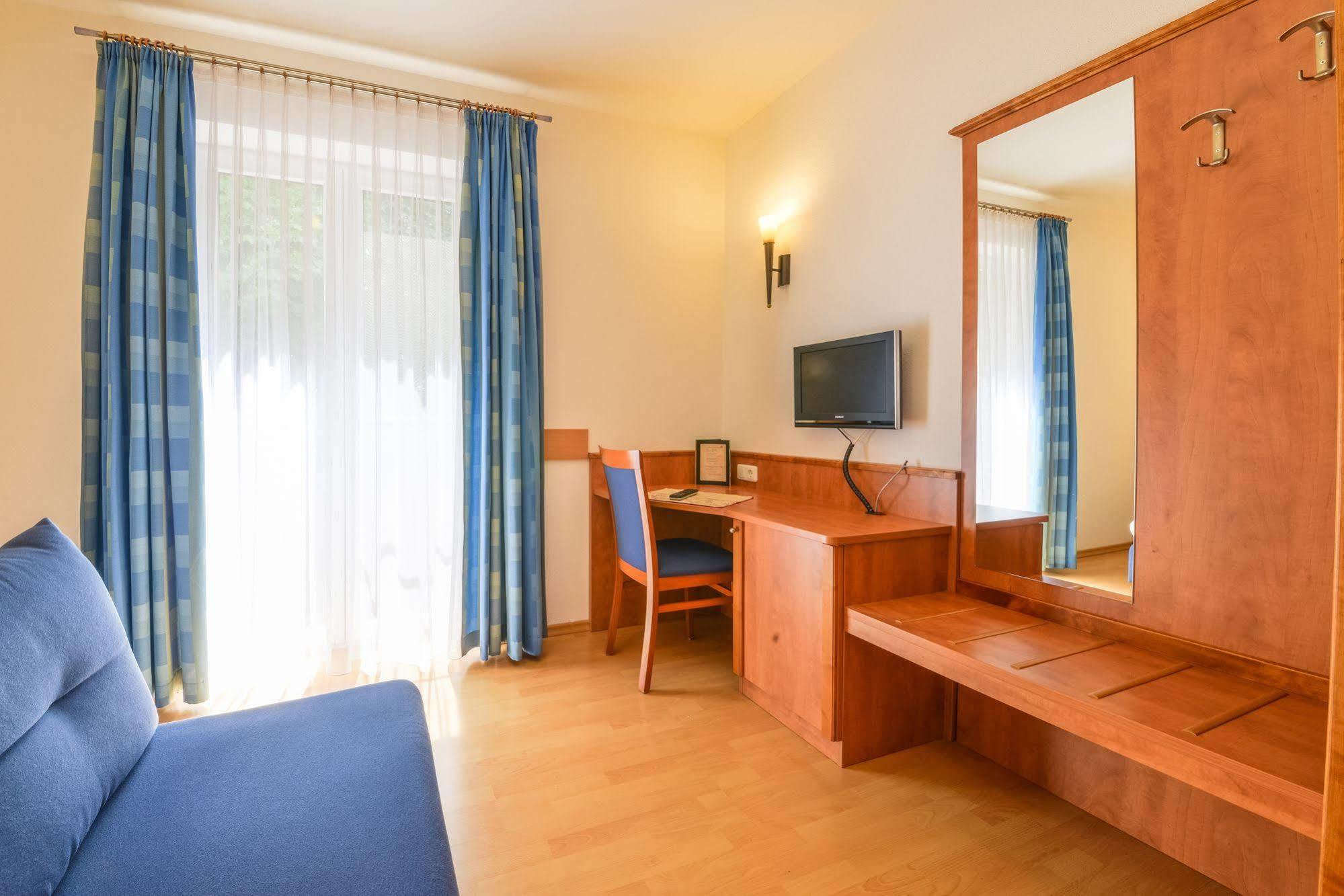 Hotel Waldhof Hohenkammer Dış mekan fotoğraf